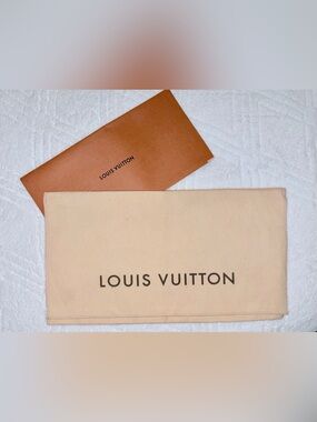 Louis Vuitton beige and tan dust bag and box set